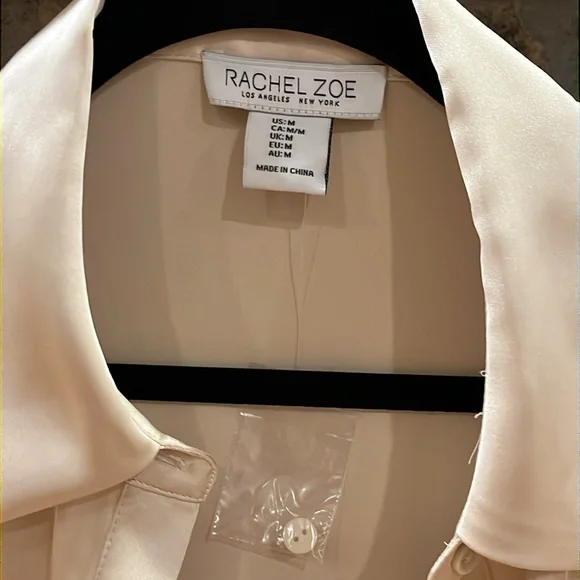 RACHEL ZOE BRAND NEW,NO TAGS JUST ATTACHED EXTRA BUTTON  LONG SLEEVE BlOUSE SZ.M - Picture 7 of 16